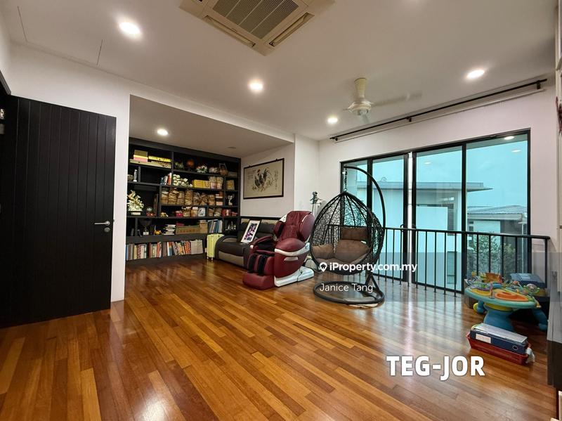 Rumah Berangkai 3.5 Tingkat untuk Dijual di Duta Villa, Setia Alam oleh Janice Tang - iProperty.com.my