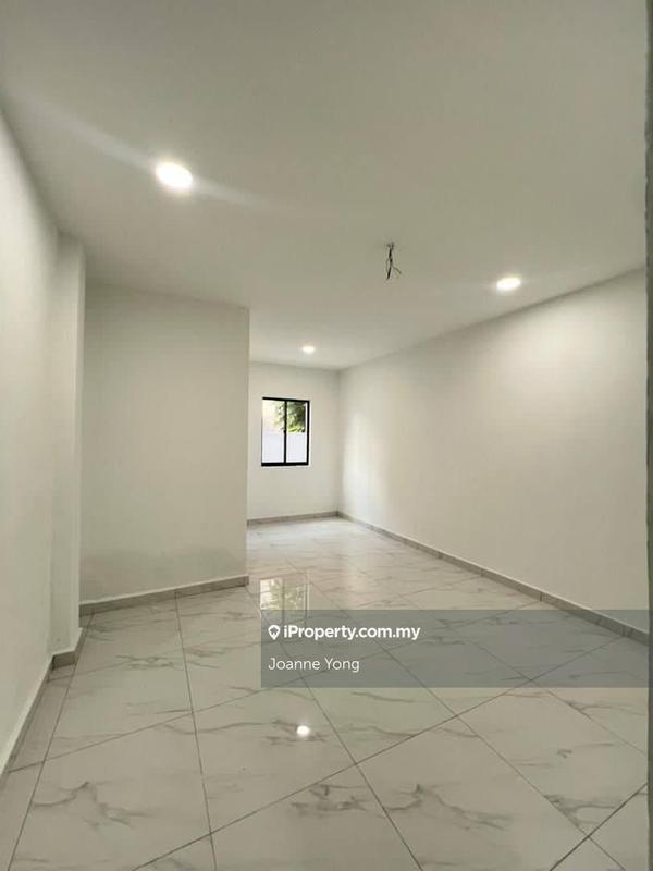 Banglo untuk Dijual di Taman Kebun Teh, Johor Bahru oleh Joanne Yong - iProperty.com.my