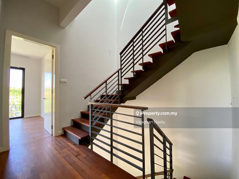 3.5-storey Terraced House for Sale in Fields of Gold Villa Senja Rawang, Rawang by Visaghan Naidu - iProperty.com.my