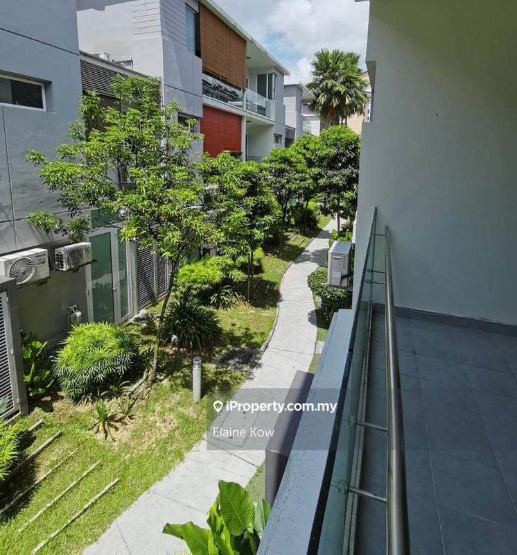 Townhouse for Sale in Petaling Jaya, Selangor by Elaine Kow - iProperty.com.my