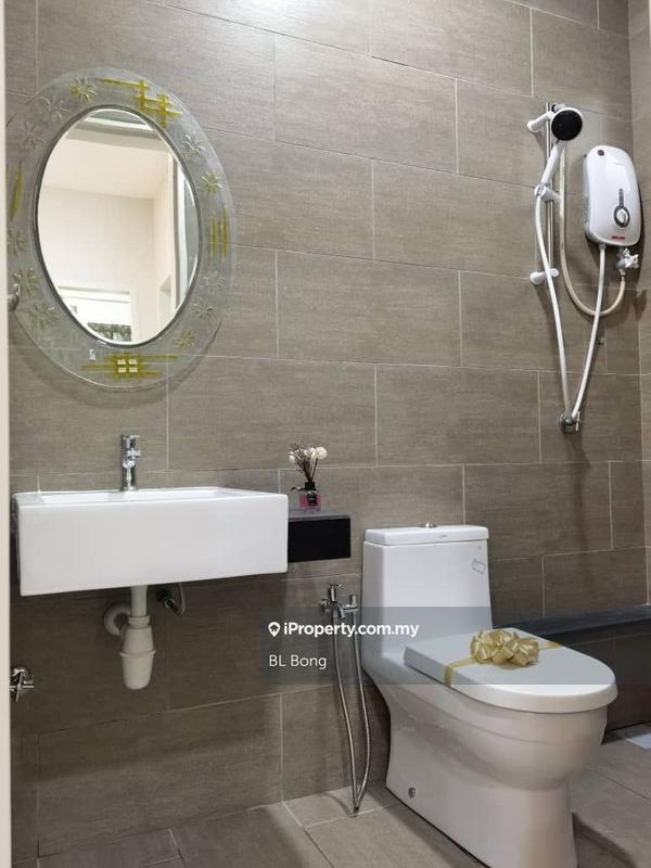 Service Residence for Sale in Ong Kim Wee Residence by BL Bong - iProperty.com.my