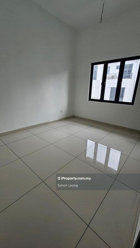 Rumah Berkembar untuk Dijual di Bukit Jelutong, Shah Alam oleh Simon Leong - iProperty.com.my
