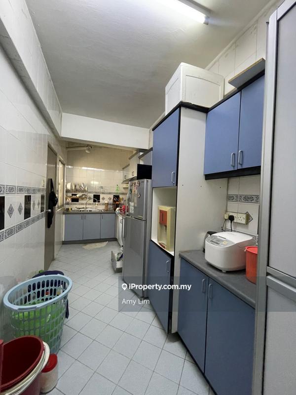 For Sale - Avant Court