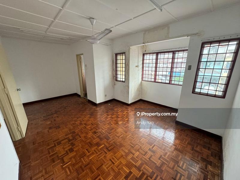 Terraced House for Sale in Bandar Country Homes, Rawang by Andy Yap - iProperty.com.my
