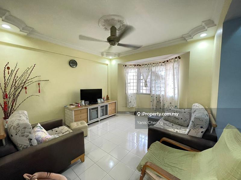 For Sale - Desa Dua Aman Puri