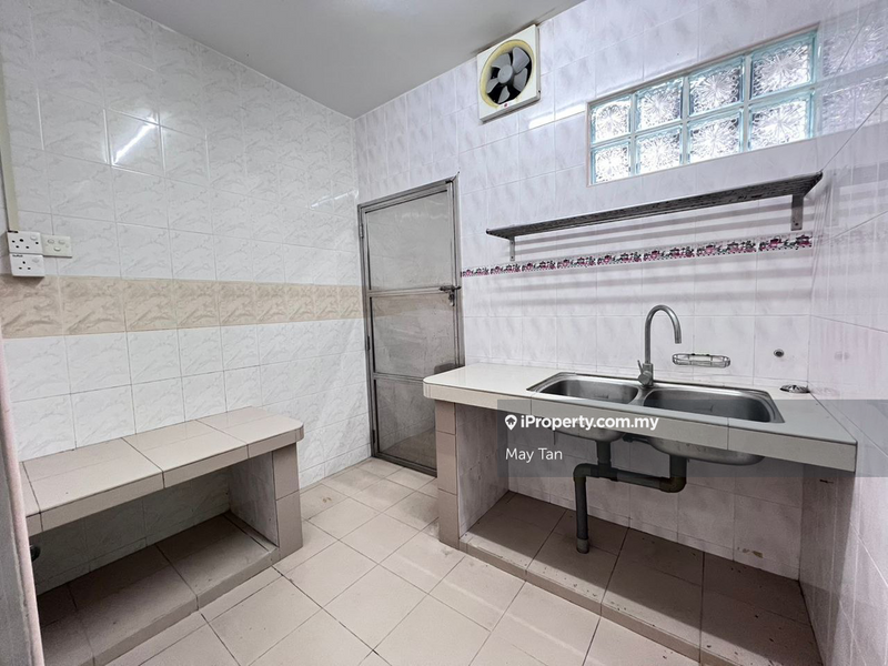Semi-Detached House for Sale in Taman Delima, Kluang by May Tan - iProperty.com.my