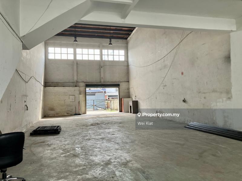 Kilang Teres untuk Dijual di Uep Industrial Park, Subang Jaya oleh Wei Kiat - iProperty.com.my
