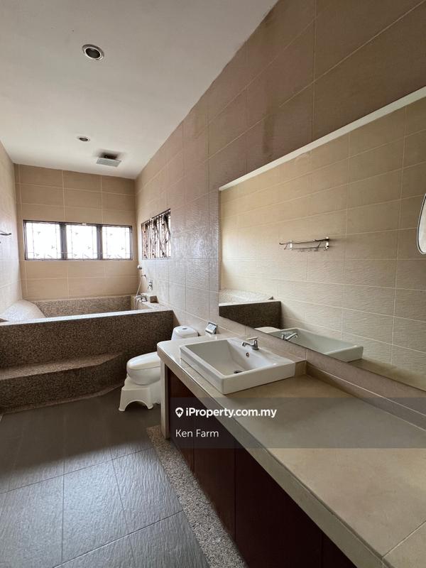 Rumah Berangkai 3 Tingkat untuk Dijual di The Peak cheras, Taman bukit prima, Cheras oleh Ken Farm - iProperty.com.my