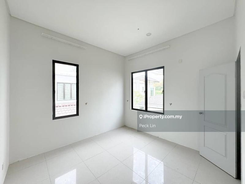 Semi-Detached House for Sale in Ivory Villa, Mantin by Peck Lin - iProperty.com.my