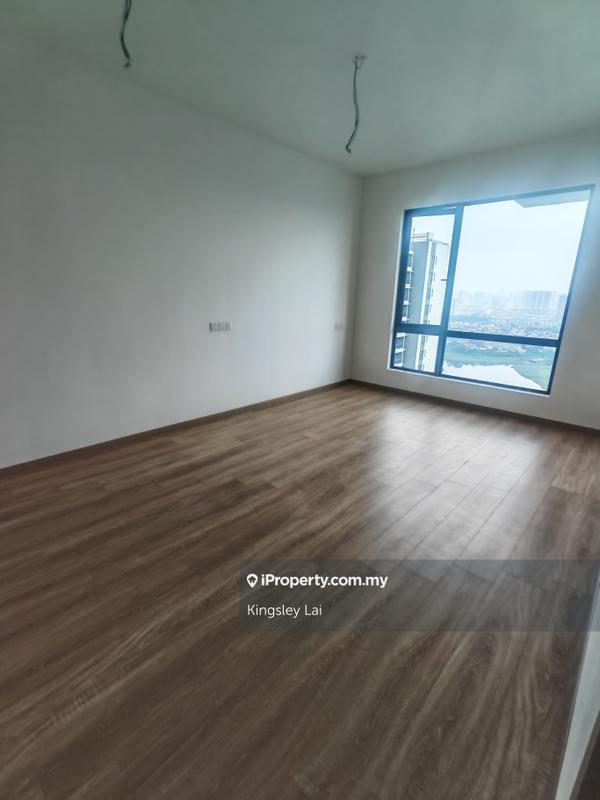 For Sale - Baron Residence @ Lake City