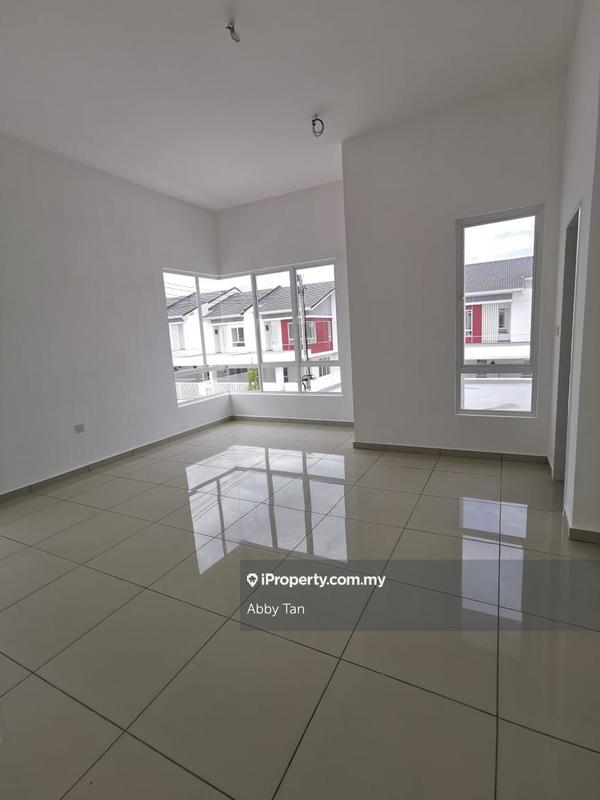 Rumah Berangkai 2 Tingkat untuk Dijual di Bandar Sri Sendayan, Negeri Sembilan oleh Abby Tan - iProperty.com.my