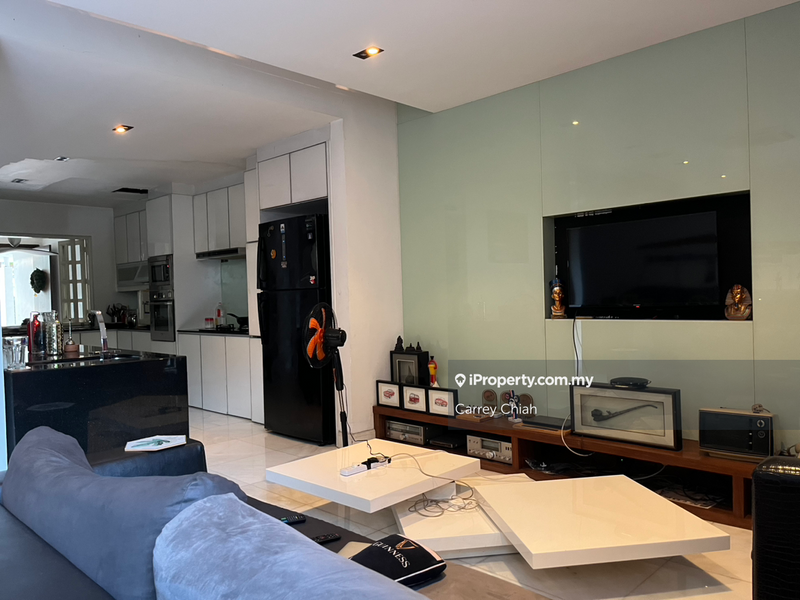 2.5-storey Terraced House for Sale in Lake Edge, Puchong by Carrey Chiah - iProperty.com.my
