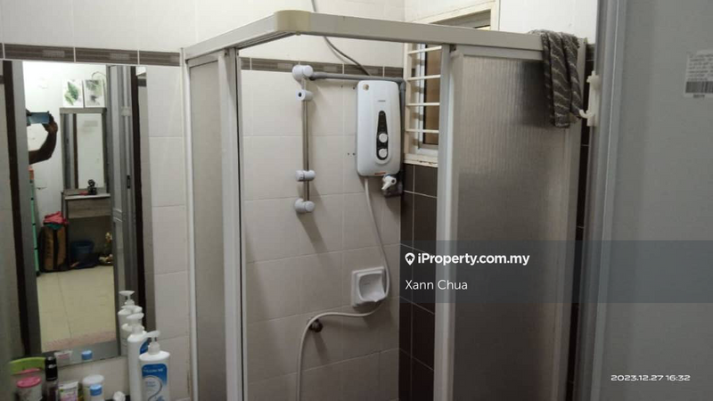 Rumah Berkembar untuk Dijual di Bandar Putra Permai, Seri Kembangan oleh Xann Chua - iProperty.com.my
