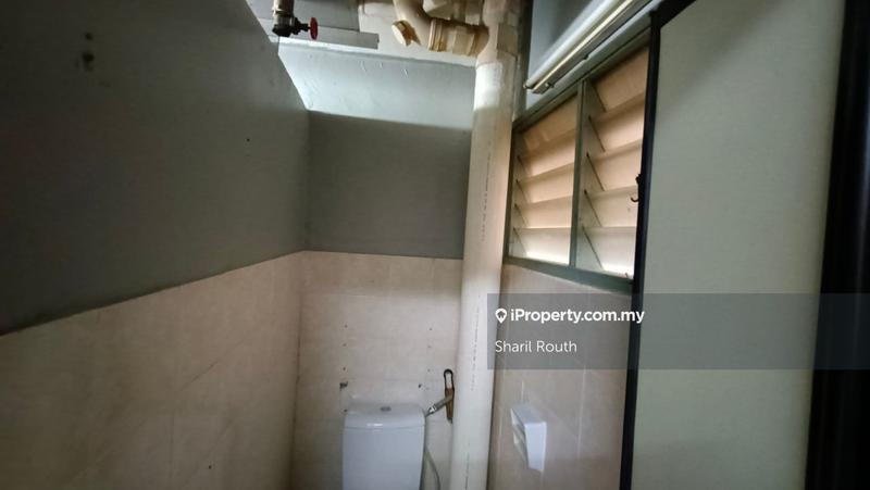 Apartment for Sale in Pangsapuri Putra Raya by Sharil Routh - iProperty.com.my