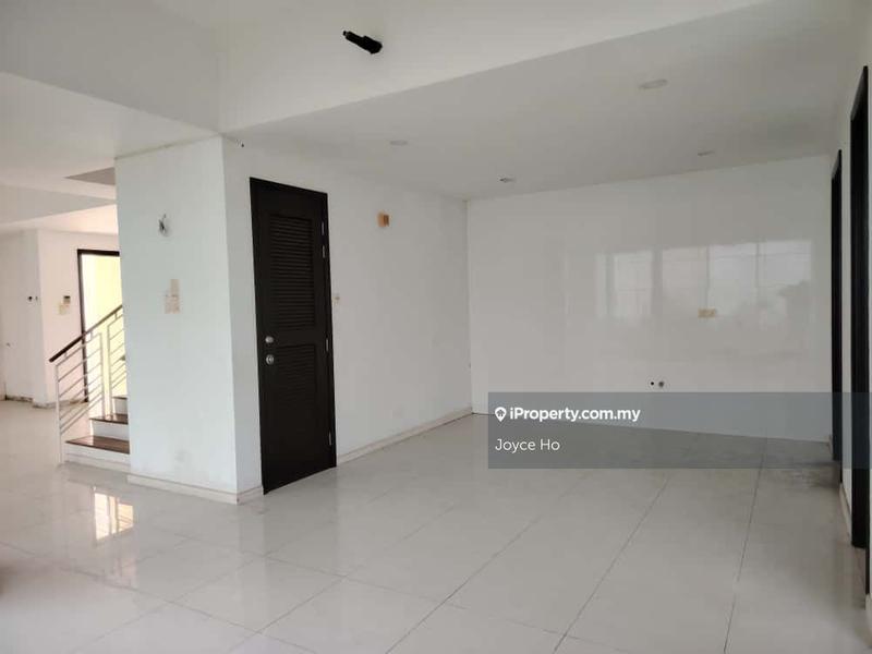 Bungalow House for Sale in Saujana Puchong, Puchong by Joyce Ho - iProperty.com.my