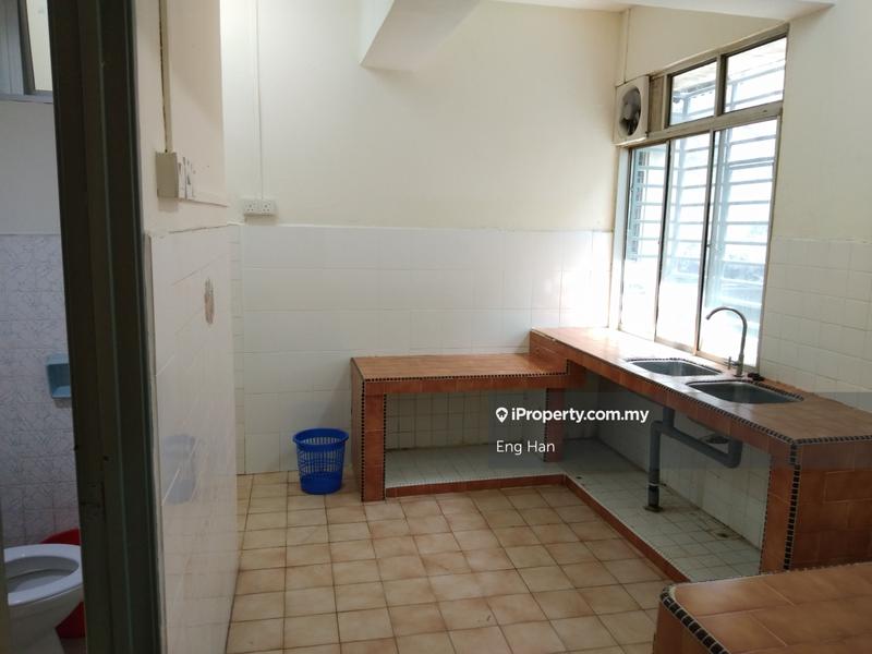 Rumah Pangsa untuk Dijual di Kuchai Entrepreneurs Park oleh Eng Han - iProperty.com.my