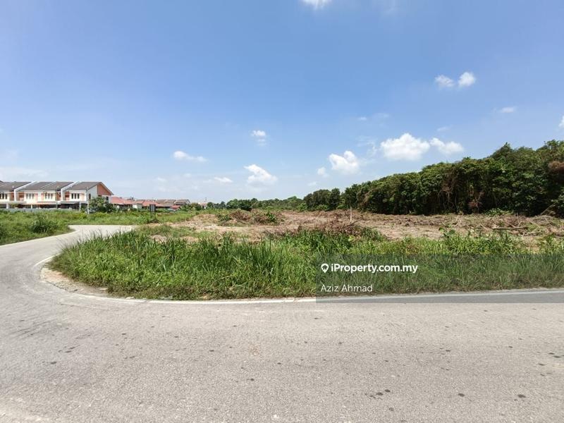 Tanah Pertanian untuk Dijual di Kampung Salak Tinggi, Sepang oleh Aziz Ahmad - iProperty.com.my