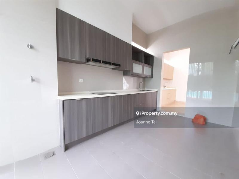 Bungalow House for Sale in Lakefront Villa, Cyberjaya by Joanne Tei - iProperty.com.my