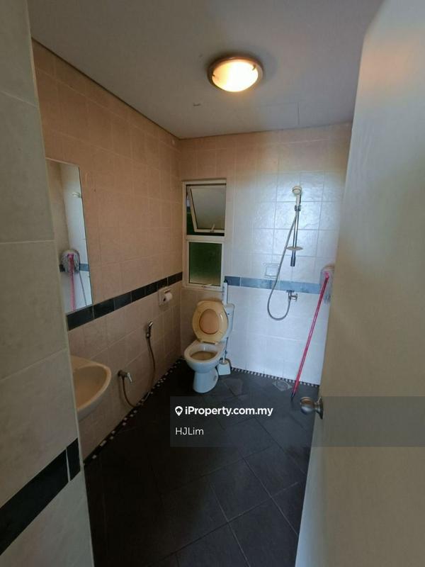 Condominium for Sale in Armanee Terrace by HJLim - iProperty.com.my