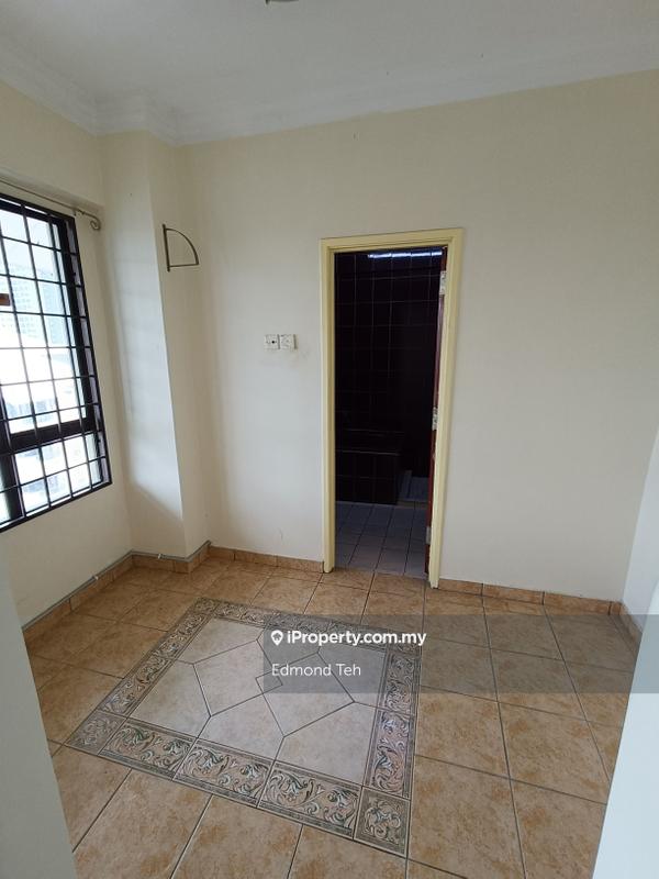 Apartment for Sale in Anjung Hijau (Greenfields) by Edmond Teh - iProperty.com.my