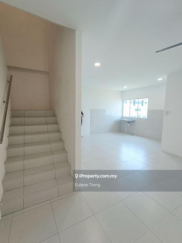 Rumah Bandar untuk Disewa di Kuching, Sarawak oleh Eulene Tiong - iProperty.com.my