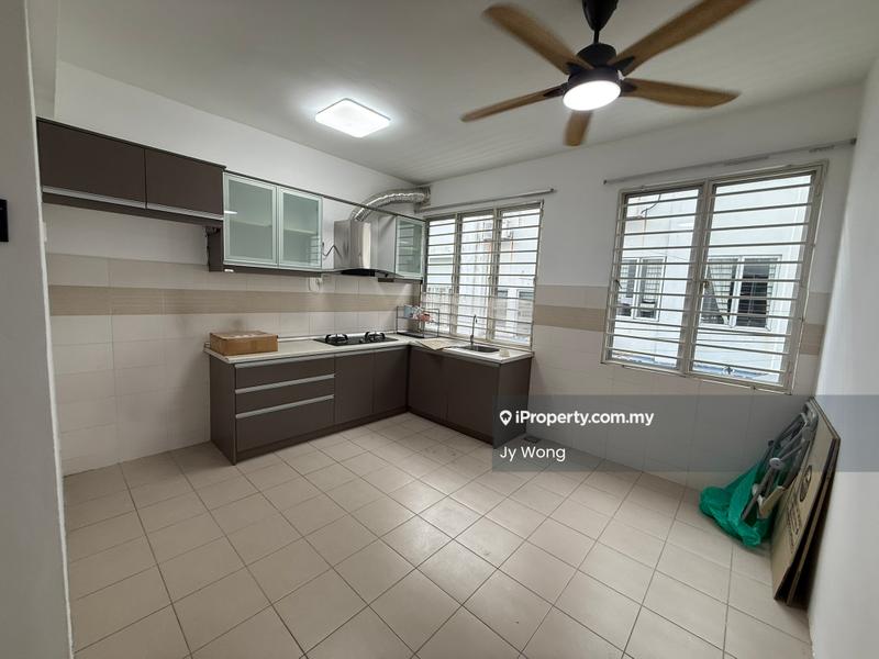 Townhouse for Sale in Eastwood Terrace, Kayu Ara, Bandar Utama, Bandar Utama by Jy Wong - Kitchen - iProperty.com.my