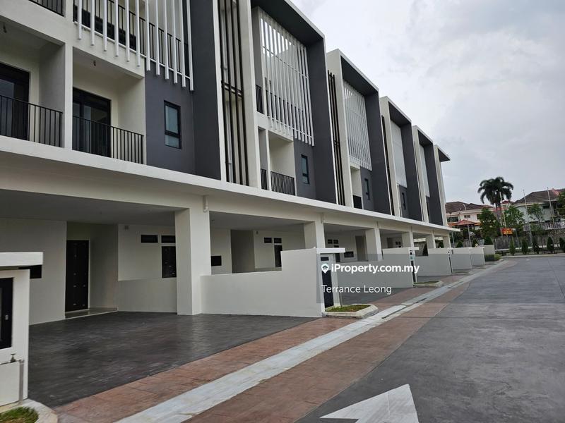 Kondominium untuk Dijual di Alstonia Hilltop Homes @ BRP oleh Terrance Leong - iProperty.com.my