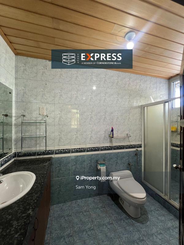 Semi-Detached House for Sale in Pujut, Miri by Sam Yong - iProperty.com.my