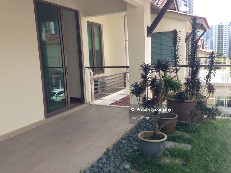 Rumah Berkembar untuk Dijual di Mont Kiara, Kuala Lumpur oleh Nick Yeap - iProperty.com.my