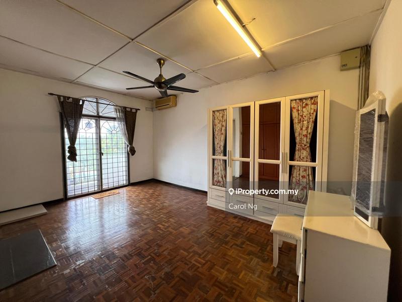 Rumah Teres 2-Tingkat untuk Dijual di Bandar Country Homes, Rawang oleh Carol Ng - iProperty.com.my