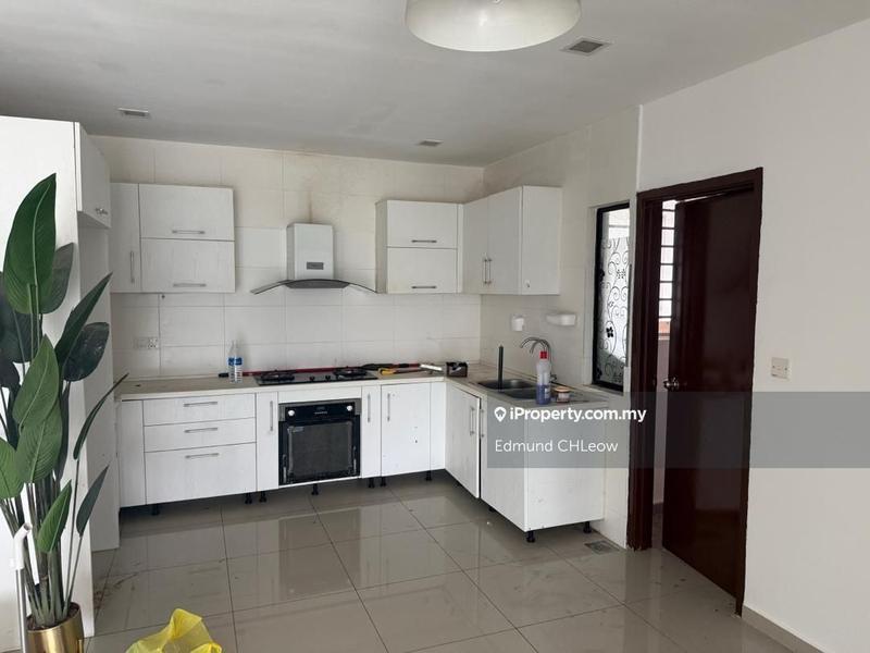 For Rent - T-Parkland