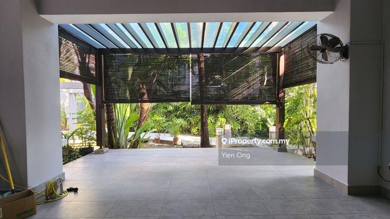 For Sale - Ara Hill Condominium