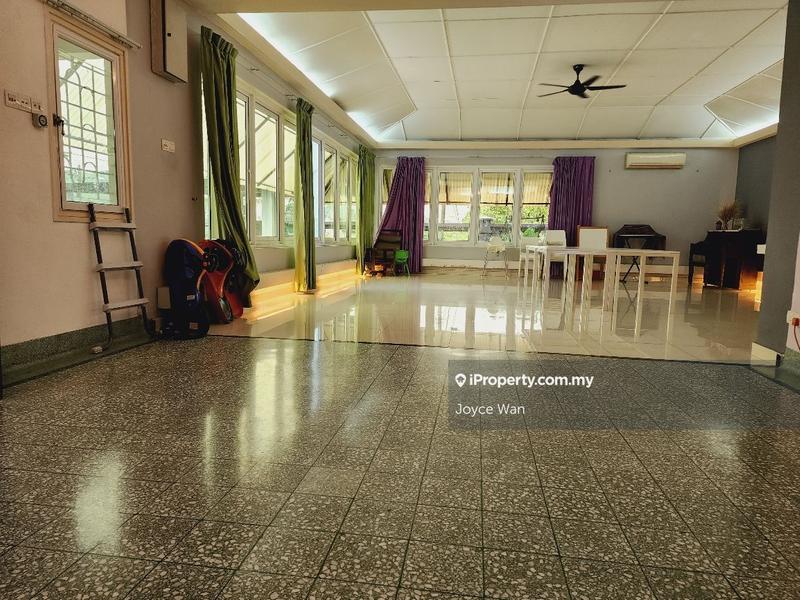 Bungalow House for Sale in Seksyen 5, Petaling Jaya by Joyce Wan - iProperty.com.my