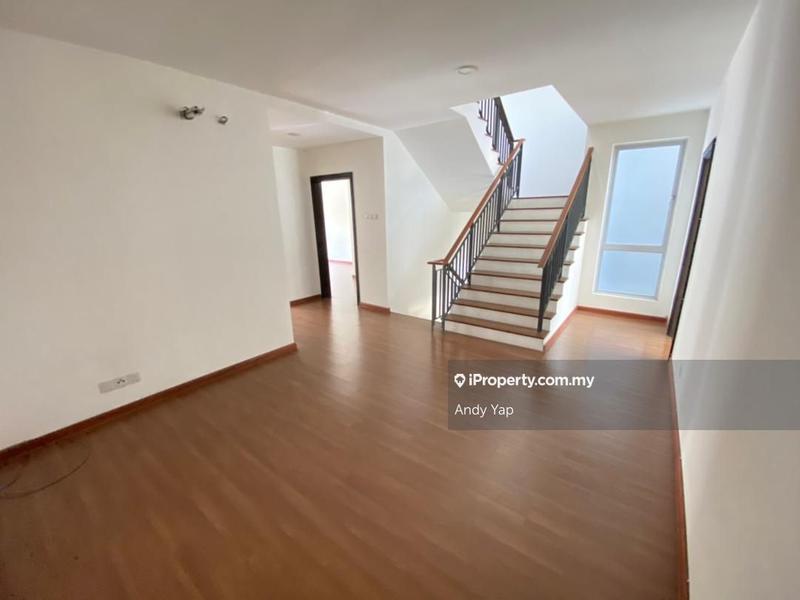 Rumah Teres 3-Tingkat untuk Dijual di Bandar Country Homes, Rawang oleh Andy Yap - iProperty.com.my