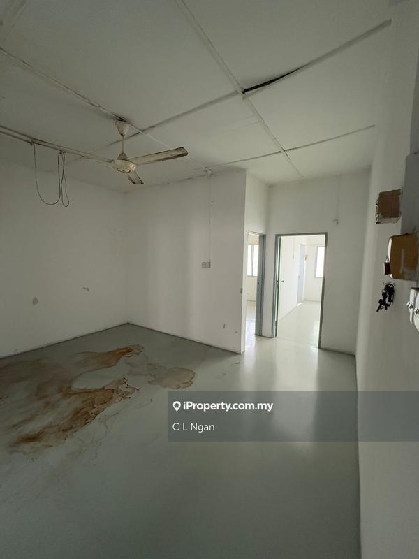 Shop for Sale in Taman Lian Hoe, Kuchai Lama by C L Ngan - iProperty.com.my