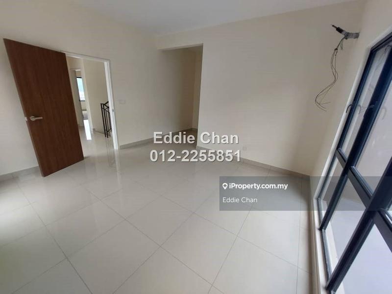 Rumah Berangkai 3 Tingkat untuk Dijual di Nassim Heights, Ukay, Ampang oleh Eddie Chan - iProperty.com.my