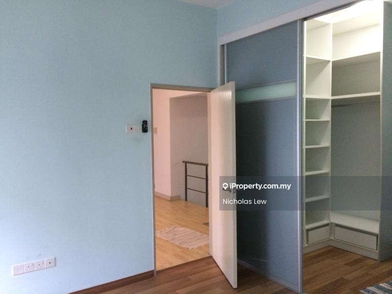 Kondominium untuk Dijual di Bayan Villa, Seri Kembangan oleh NK Lew - Bedroom - iProperty.com.my