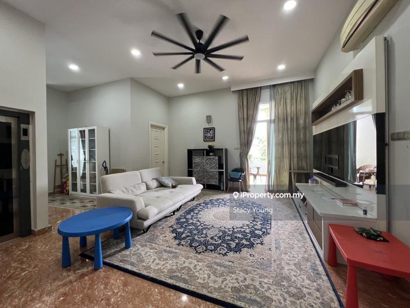 Bungalow House for Sale in Country Heights, Kajang by Stacy Young - iProperty.com.my