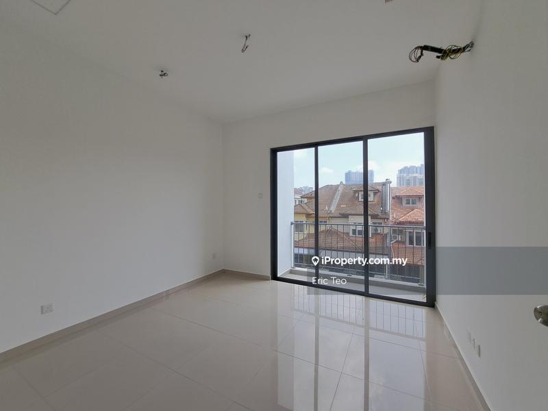 3-storey Terraced House for Sale in Taman Salak Selatan, Salak South by Eric Teo - iProperty.com.my