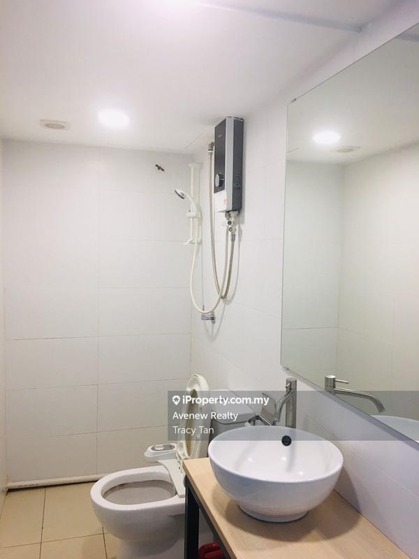 For Rent - Colonial @ Empire City