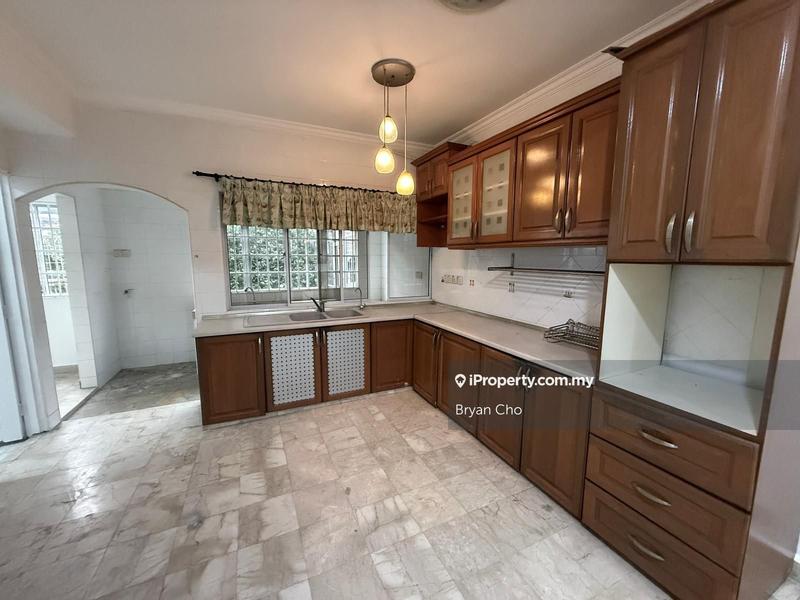 Rumah Berangkai 2 Tingkat untuk Dijual di SS12, Subang Jaya oleh Bryan Cho - iProperty.com.my