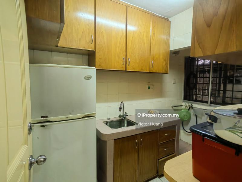 Pangsapuri untuk Dijual di saujana apartment oleh Victor Huang - iProperty.com.my