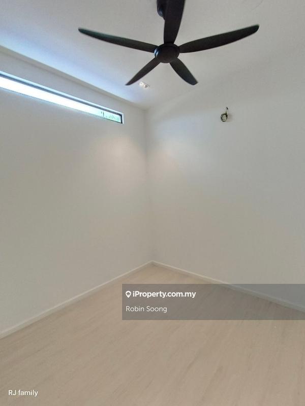 1.5-storey Terraced House for Sale in Ujong Pasir, Ujong Pasir by Robin Soong - iProperty.com.my