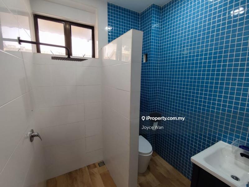 Rumah Berkembar untuk Dijual di Medan Damansara, Damansara Heights oleh Joyce Wan - iProperty.com.my