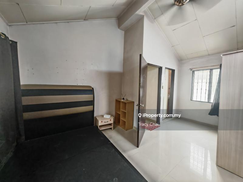 Rumah Berangkai 2.5 Tingkat untuk Dijual di Taman Sri Sinar, Segambut oleh Tracy Chai - iProperty.com.my