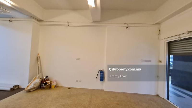 Shop for Sale in Kelana Jaya, Petaling Jaya by Jimmy Low - iProperty.com.my
