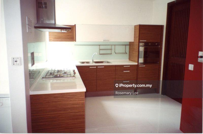 For Sale - Flora Murni