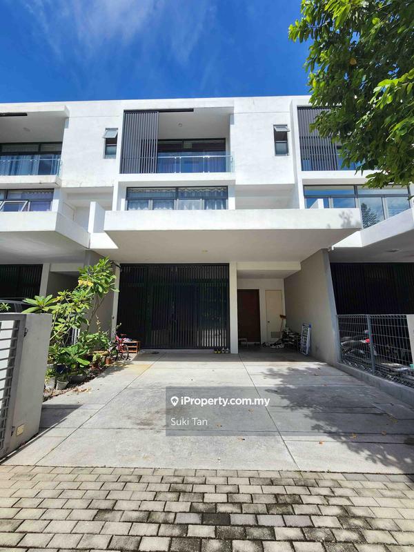 3-storey Terraced House for Sale in Lake Fields, Sungai Besi by Suki Tan - iProperty.com.my