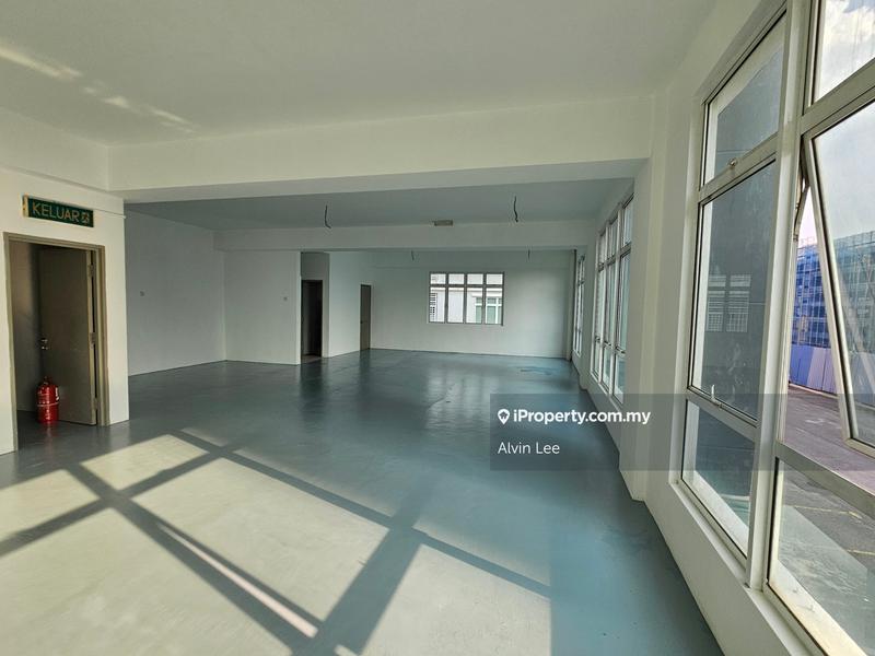 Shop / Office untuk Disewa di Taman Cahaya Alam, Shah Alam oleh Alvin Lee - iProperty.com.my