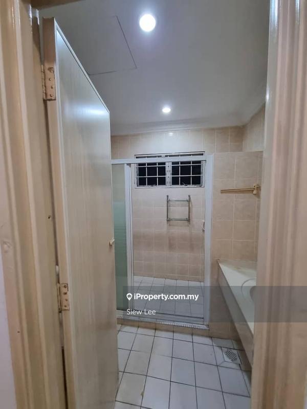 Rumah Teres 2-Tingkat untuk Dijual di Seri Utama Damansara, Kota Damansara oleh Siew Lee - iProperty.com.my